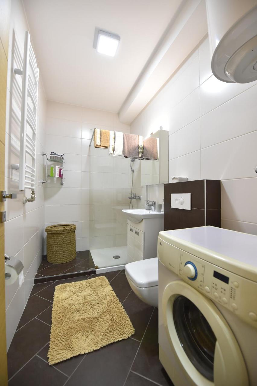 Apartment Sinisa With Garage Novi Sad Exterior foto